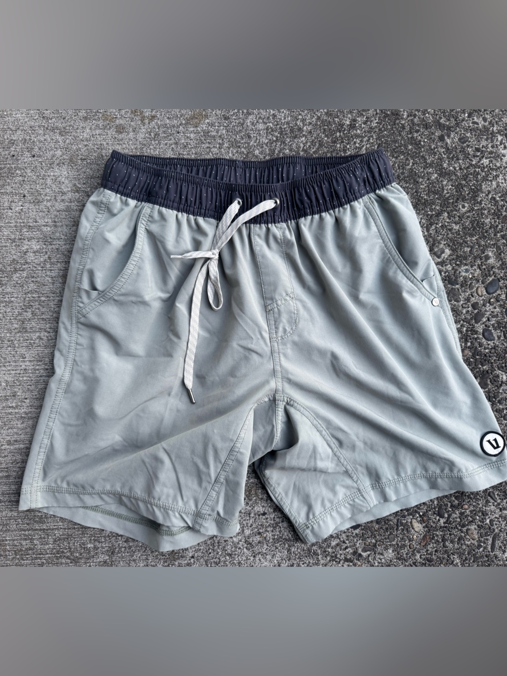 Vuori Kore Short Lined 7" Athletic Workout Casual V302 Men's Size Small